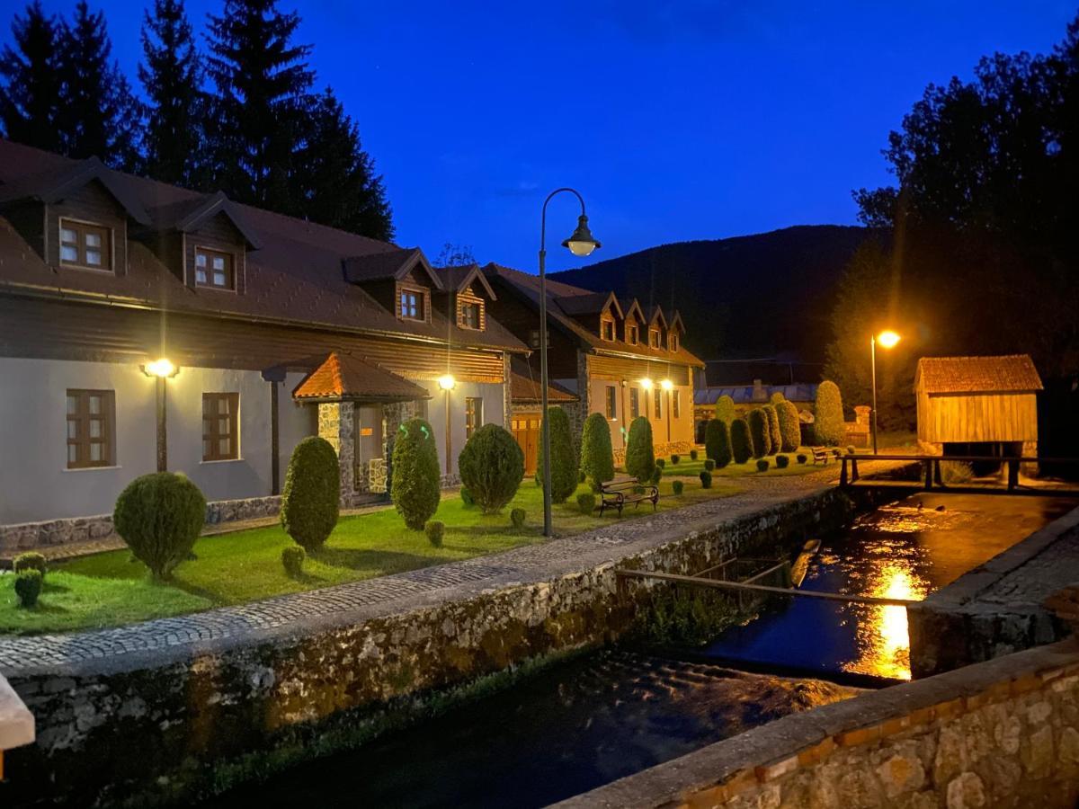 Hotel Gacka Otočac Exterior foto